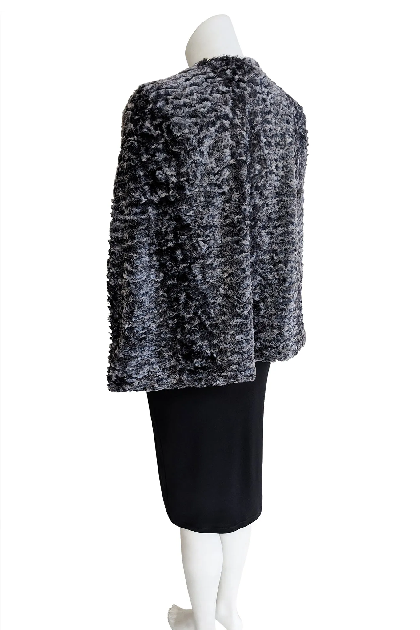 Elly Cape, Speckled