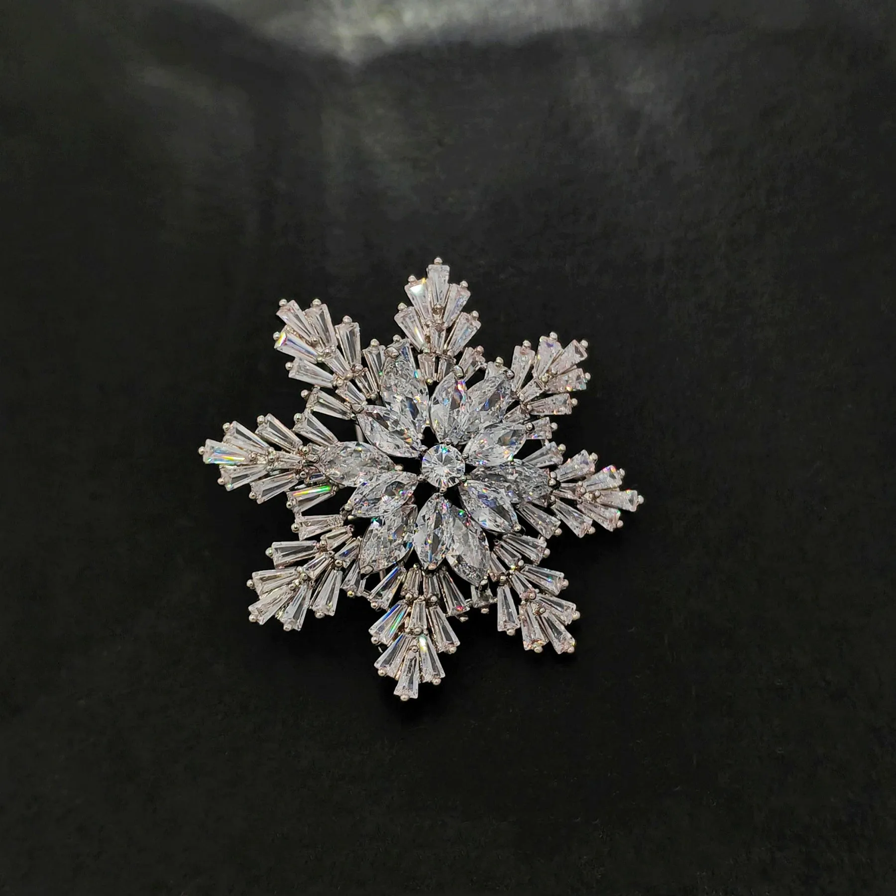Fantastic Luxurious Baguette & Marquise Cut Clear CZ Double Tiered Snowflake Broaches Pins Winter Holiday Jewelry for Costume