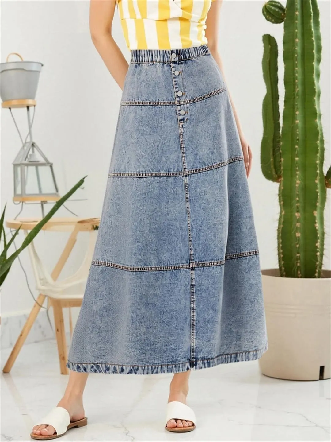 Womens Summer High Waisted Distressed Denim with Frayed Hem and Button Closure Mini Skirt